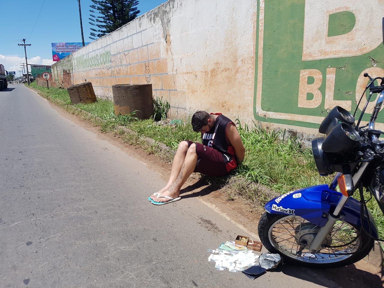 Jovem é detido com dezenas de papelotes de cocaína, em Aparecida de Goiânia