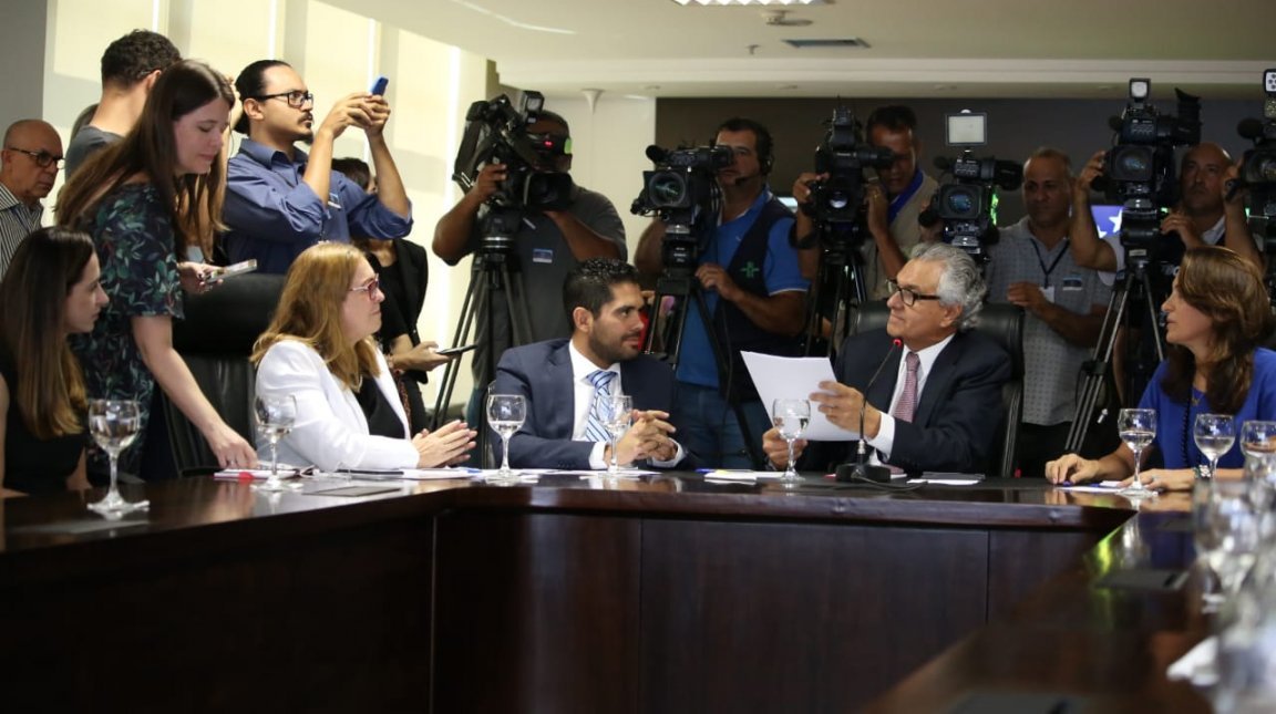Governador assina edital de nomeação de 150 novos professores