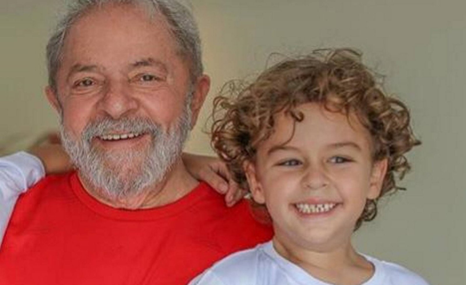 Neto do Lula morre aos sete anos; ex-presidente pede à Justiça para comparecer ao velório