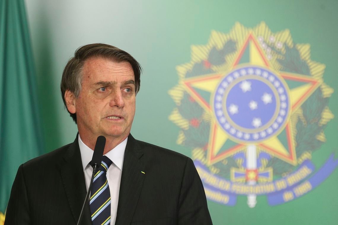 Pesquisa aponta que 35% avaliam governo Bolsonaro como ótimo ou bom