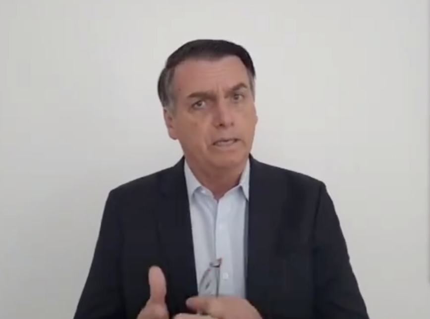 Bolsonaro nega criação de imposto para igrejas