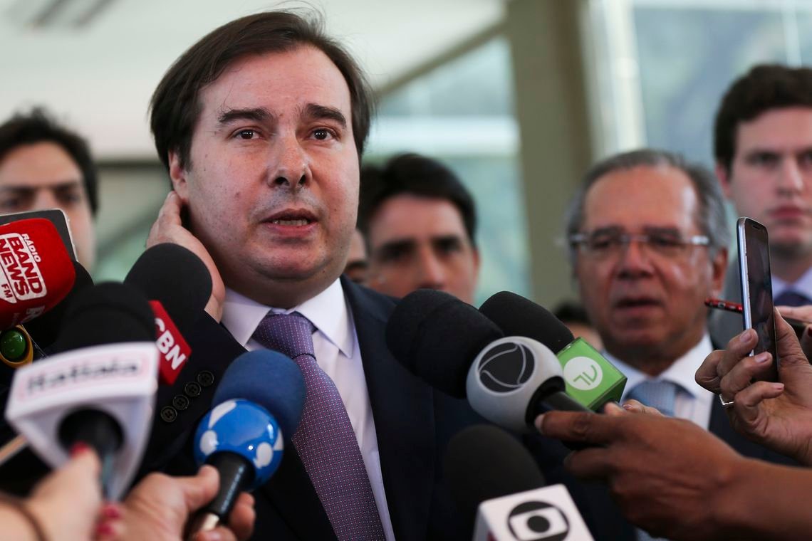 Maia pedirá a relator da Previdência para apresentar texto até dia 15