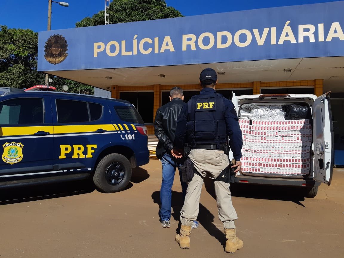 Veículo é apreendido em Jataí transportando cigarros e agrotóxicos contrabandeados do Paraguai
