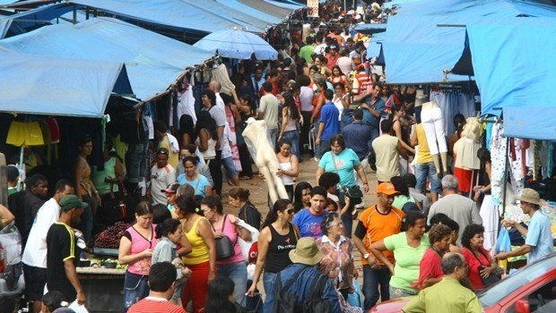 Prefeitura fecha acordo com comerciantes para relocação da Feira Hippie em Goiânia