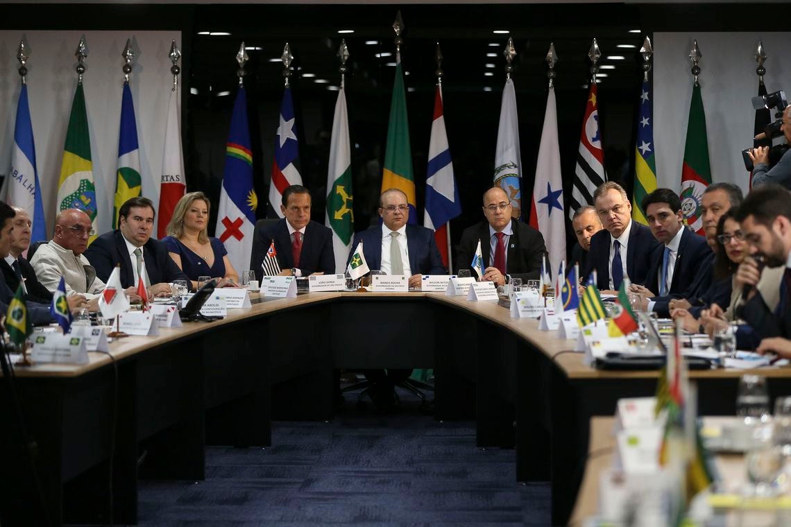 Governadores apresentam condições para apoiar reforma da Previdência