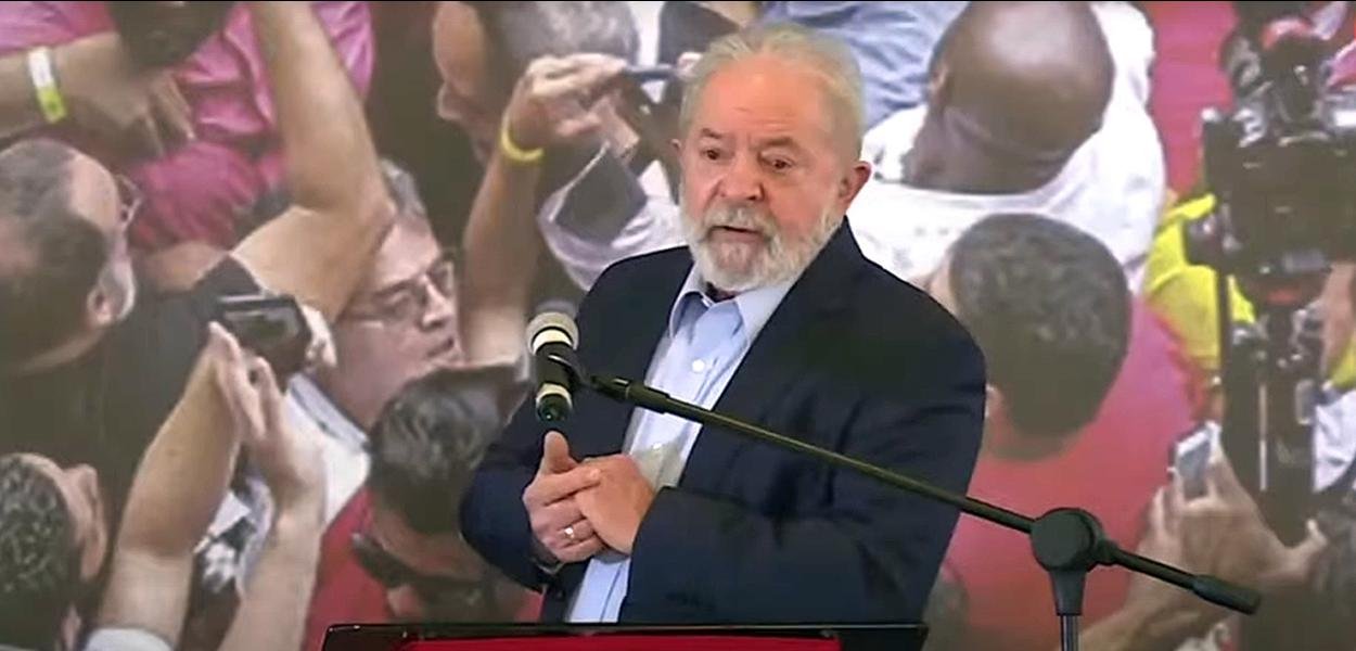 “A dor que eu sinto não é nada perto da dor do povo brasileiro”, diz Lula, após o fim dos seus processos