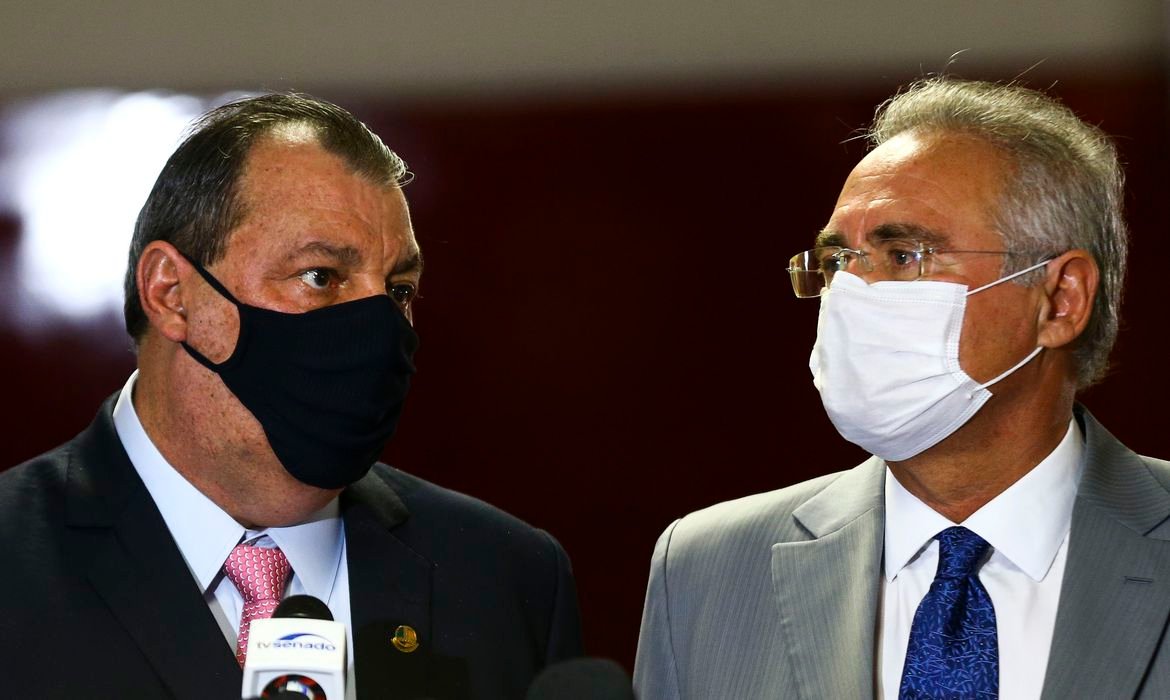 CPI aprova semana de depoimentos de ex-ministros e atual da Saúde