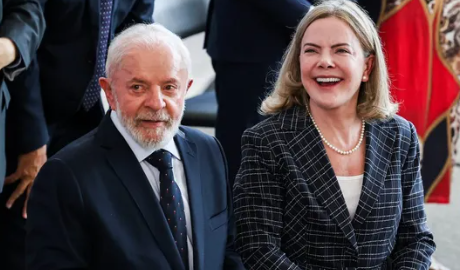 Gleisi sobre fala de Lula: “Indignada com bolsonaristas”