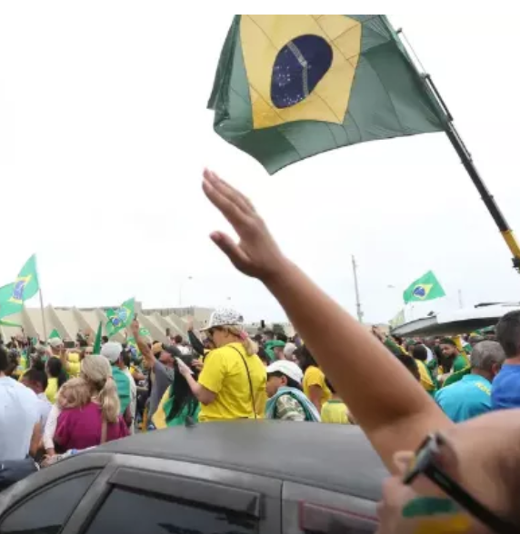 STF condena acusado de liderar acampamento golpista em Brasília