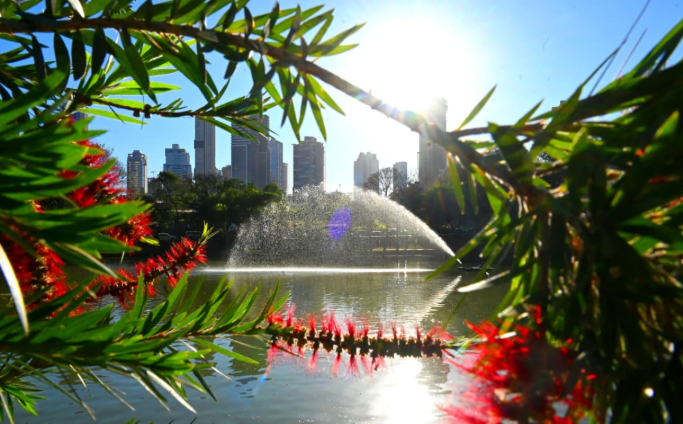 Prefeitura de Goiânia inaugura fonte no Parque Vaca Brava