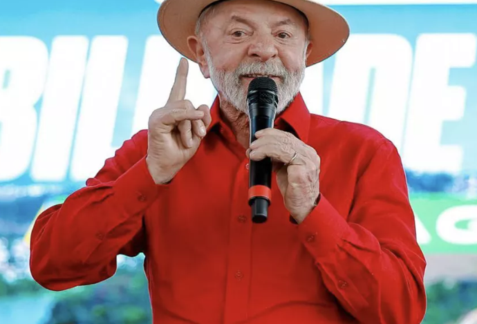 Tarifaço de Trump é “uma mentira disfarçada para tentar mudar a geopolítica mundial”, diz Lula