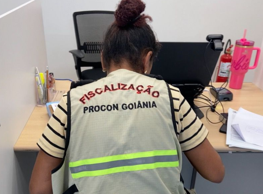 Procon Goiânia notifica banco após cliente esperar duas horas na fila por atendimento