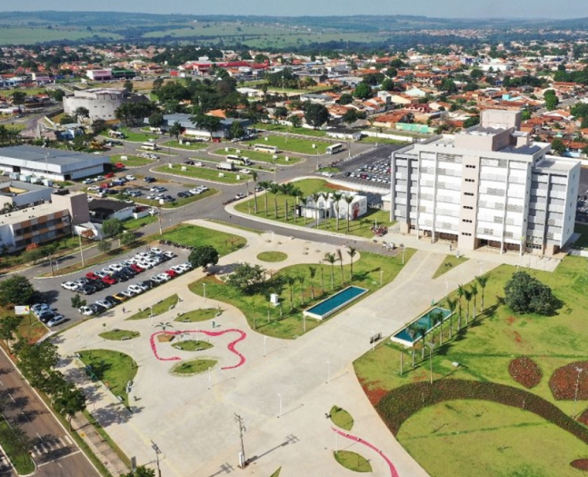 Prefeitura de Aparecida abre credenciamento para food trucks e atrações durante o Natal Aparecida