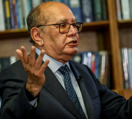 Gilmar nega pedido da AGU para reconsiderar decisão sobre impeachment