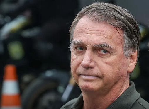 Moraes autoriza Bolsonaro a fazer exames no hospital após sofrer queda