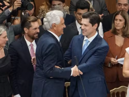Ronaldo Caiado deixa Governo de Goiás e transfere cargo a Daniel Vilela
