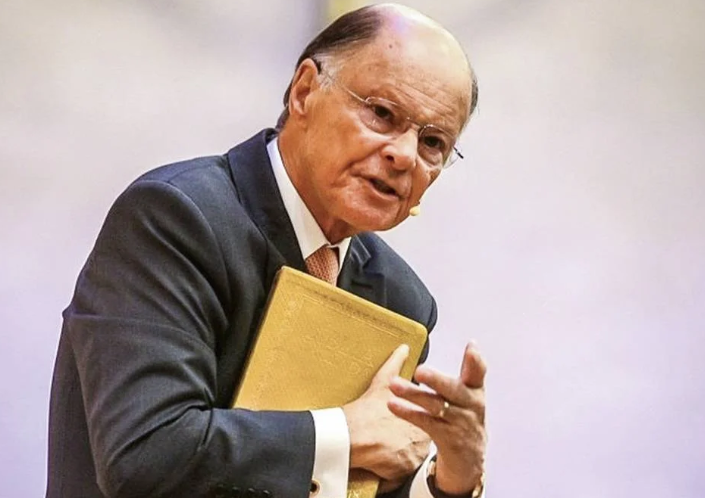 Banco do bispo Edir Macedo é alvo de operação da Polícia Federal