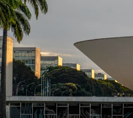 Congresso se aproxima do recesso sem votar PEC 6×1 e PL da Misoginia