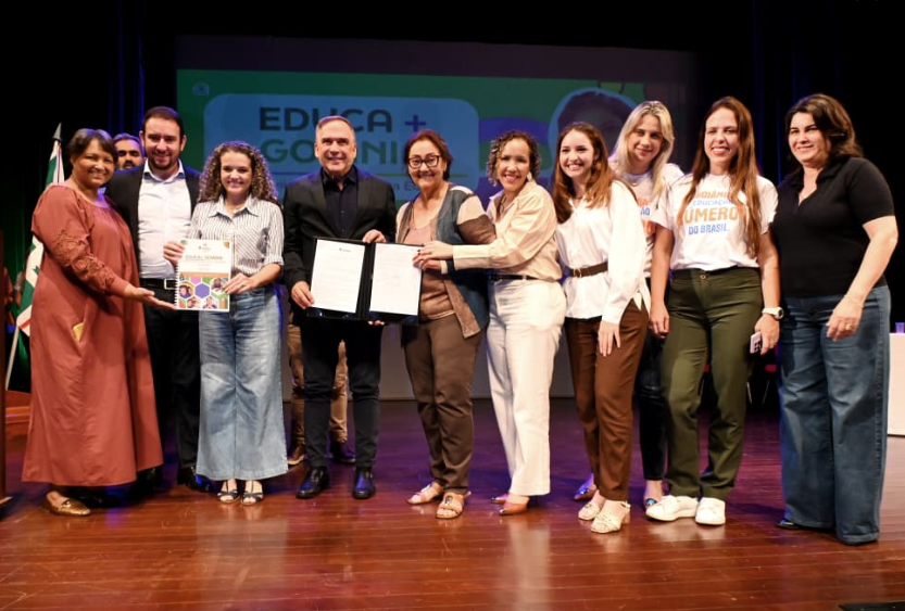 Prefeitura de Goiânia lança plano com 93 metas para a educação até 2028