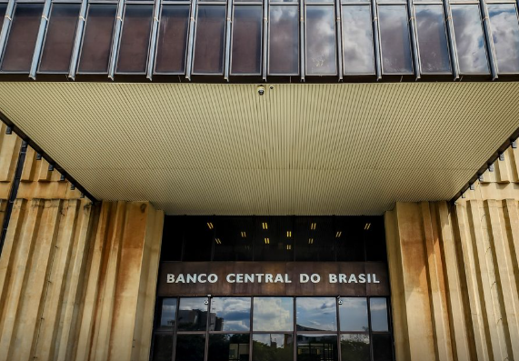Expectativa do mercado para inflação de 2026 cai para 5,02%