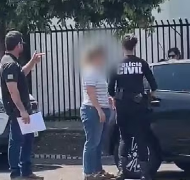 Mulher é presa suspeita de mandar matar o marido por seguro de R$ 1 milhão