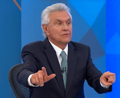 Em sabatina na Globo, Caiado defende anistia geral para golpistas e aliança com presidentes de extrema direita da América Latina