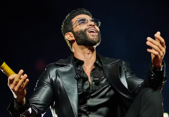 Gusttavo Lima é condenado por danos morais após mandar equipe expulsar mulher de show