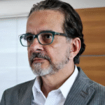 “Pesquisa é sinal de alerta para Lula, mas ele ainda é favorito para a reeleição”, diz Lavareda