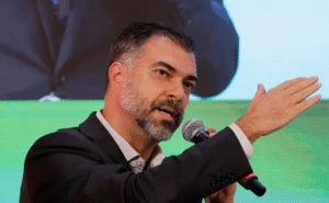 Do “make in India” ao “make in Brazil”: o que a Índia ensina ao Brasil sobre indústria, juros e soberania digital