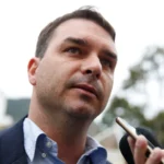 Flávio confirma encontro com Vorcaro após banqueiro ter sido preso