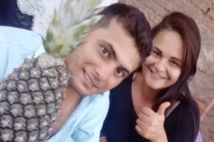 Casal morre em acidente entre carro e ônibus na BR-153, em Goiás