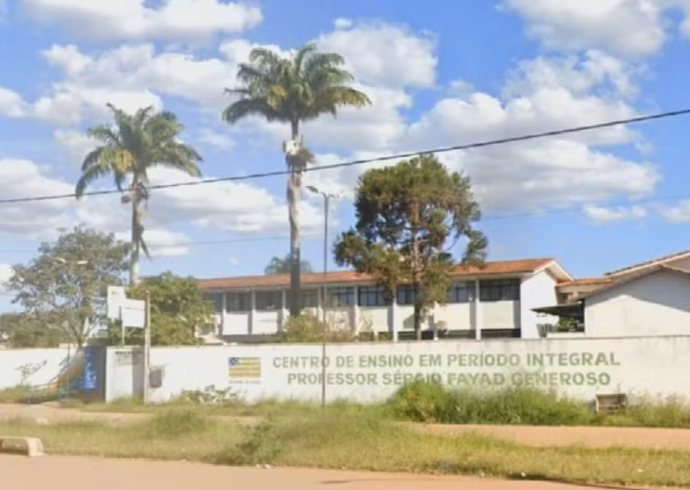 Alunos passam mal após suspeita de intoxicação em colégio estadual de Formosa