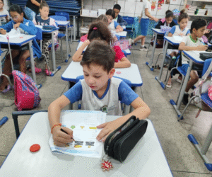 Termina a greve dos servidores administrativos na Rede Municipal de Educação de Goiânia