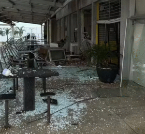 Explosão em rodoviária destrói lanchonete e deixa três pessoas feridas, em Goiás