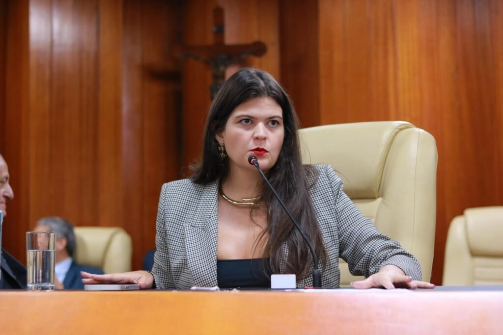 MP-GO acolhe representação de Aava Santiago e recomenda mudanças no projeto que cria fundo imobiliário com imóveis públicos de Goiânia